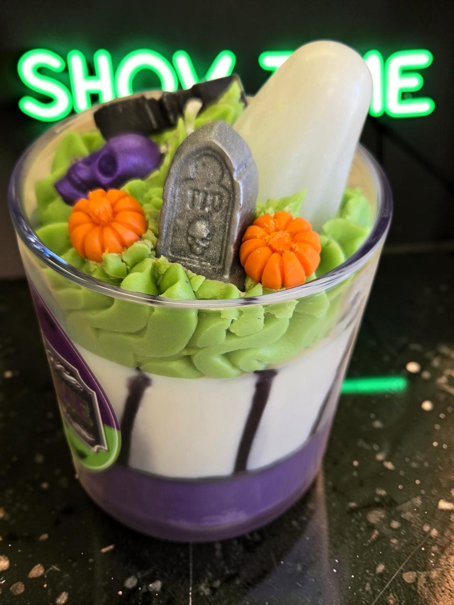 Showtime - Signature Deluxe Candle